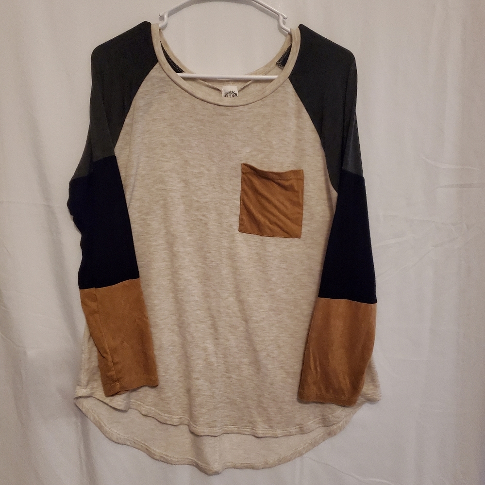 Long sleeve top
